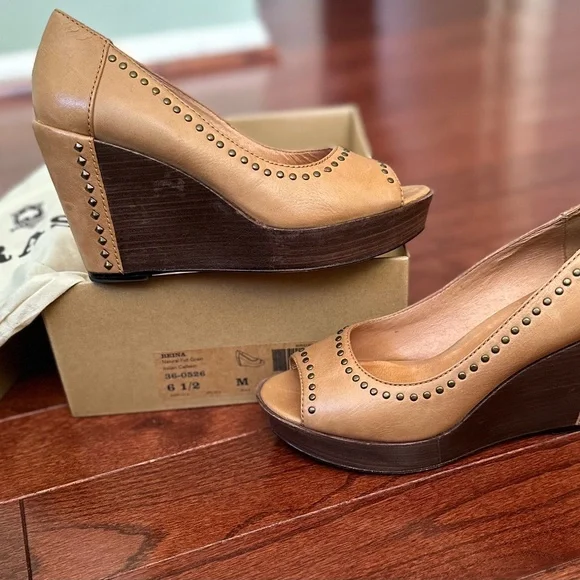 Trask Reina brown leather peep toe wedge - Picture 5 of 11